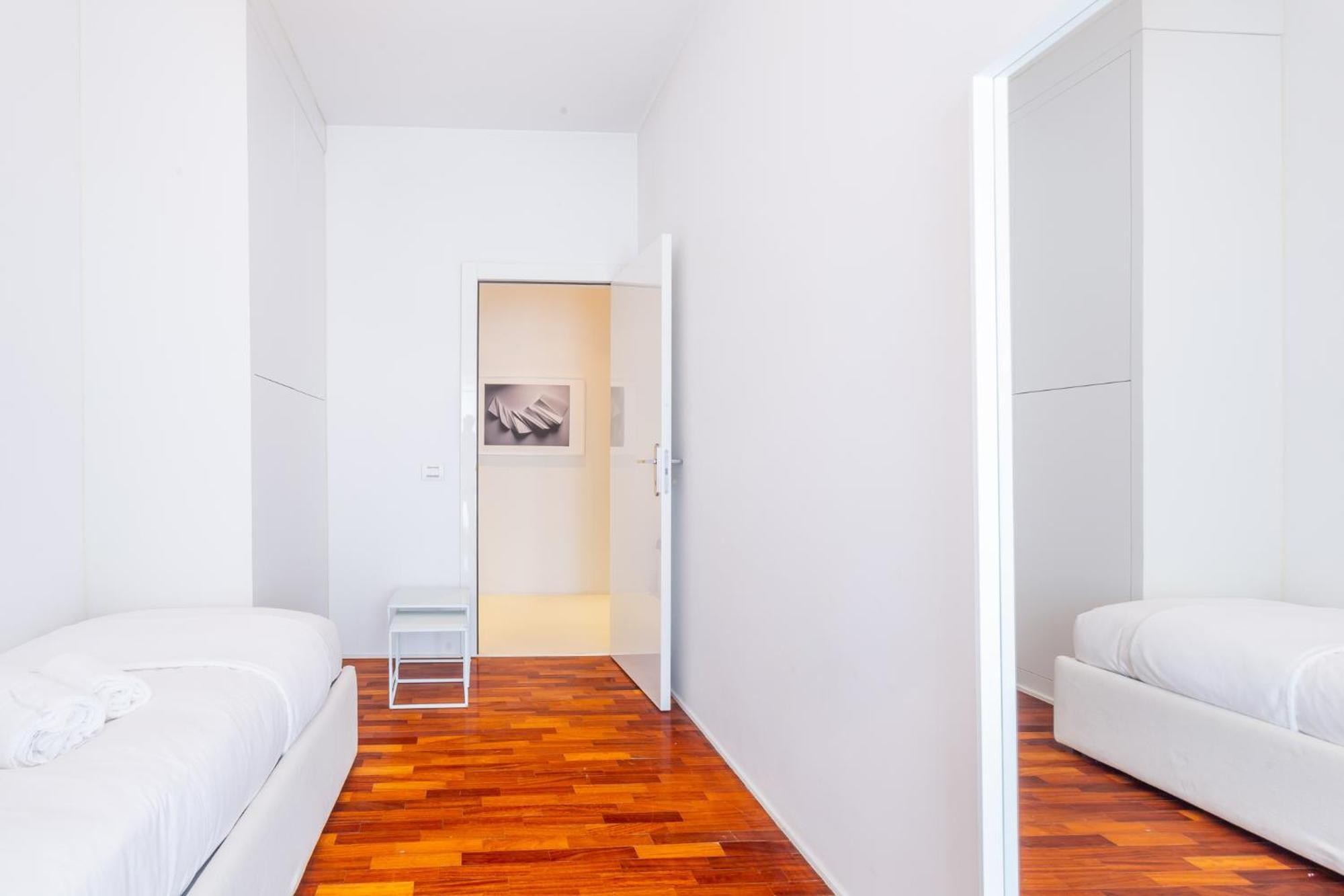 Apartment Luxury White Rom