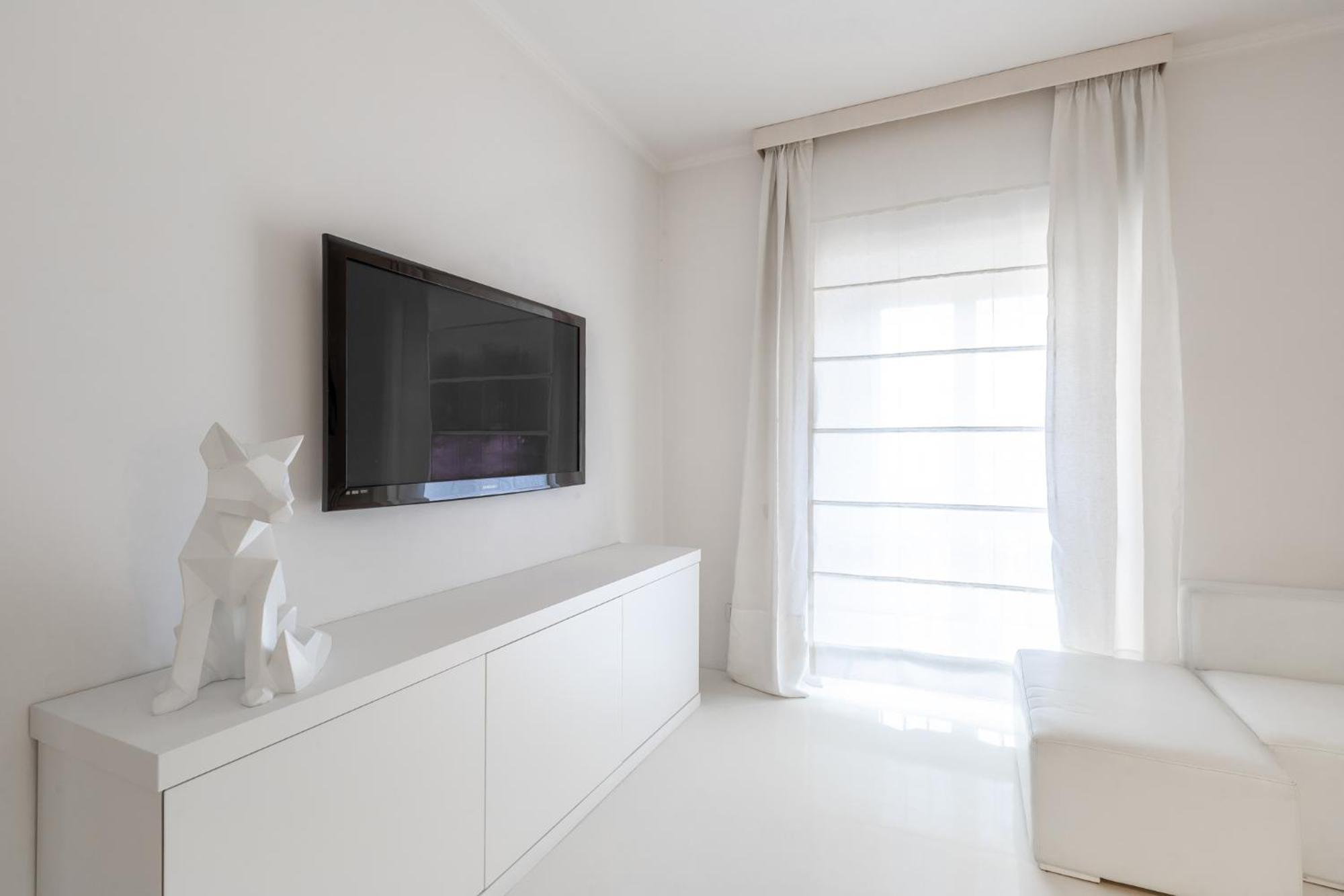 Luxury White