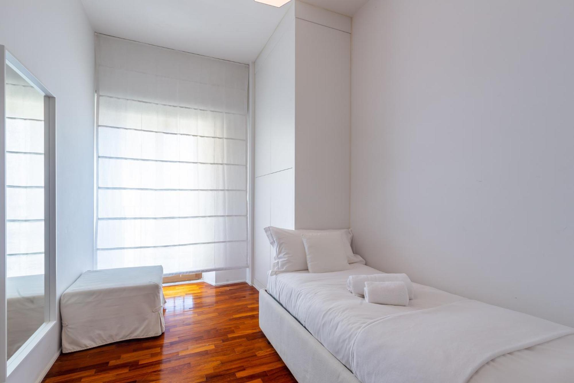 Luxury White *